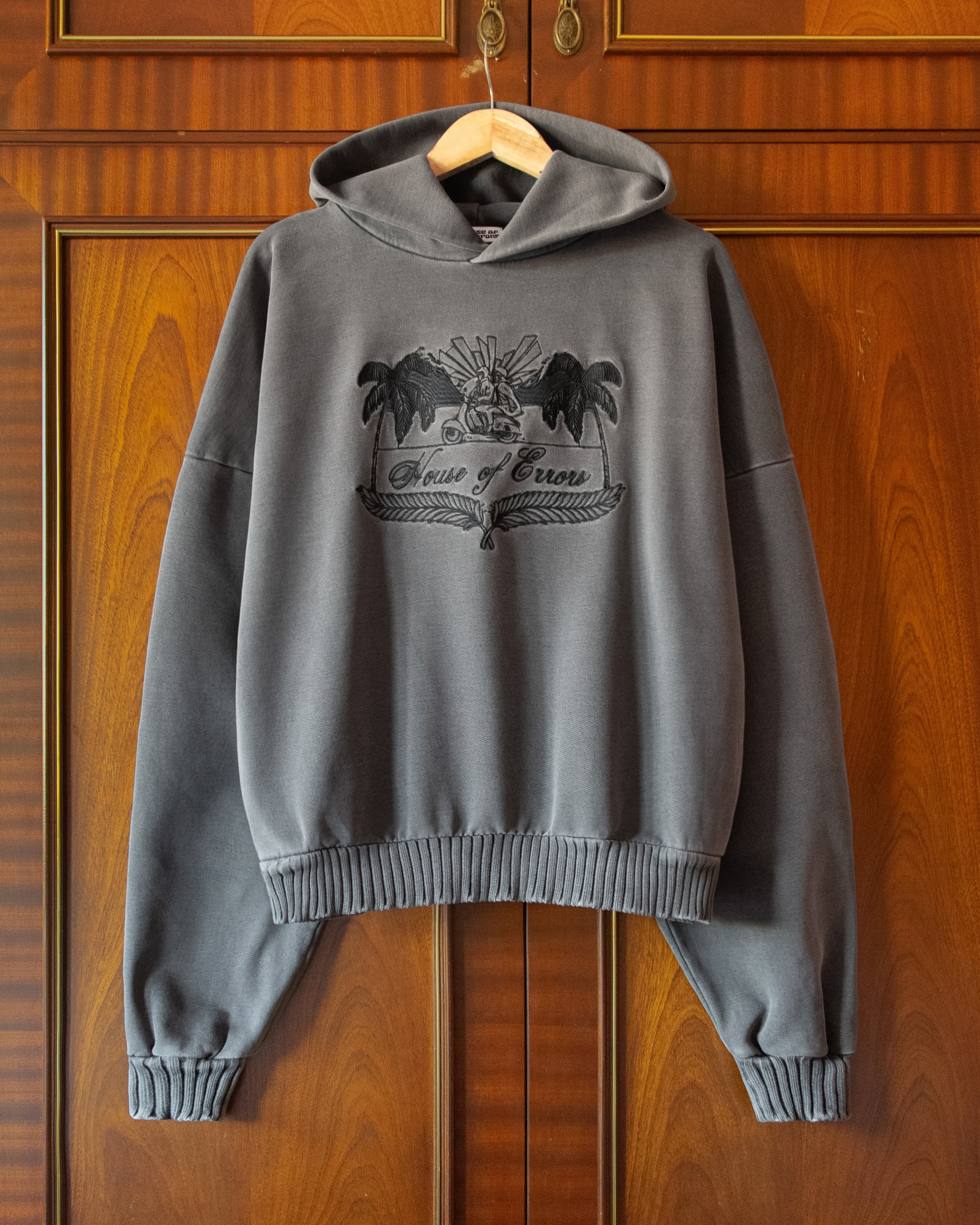 CREST HOODIE IN SABLE
