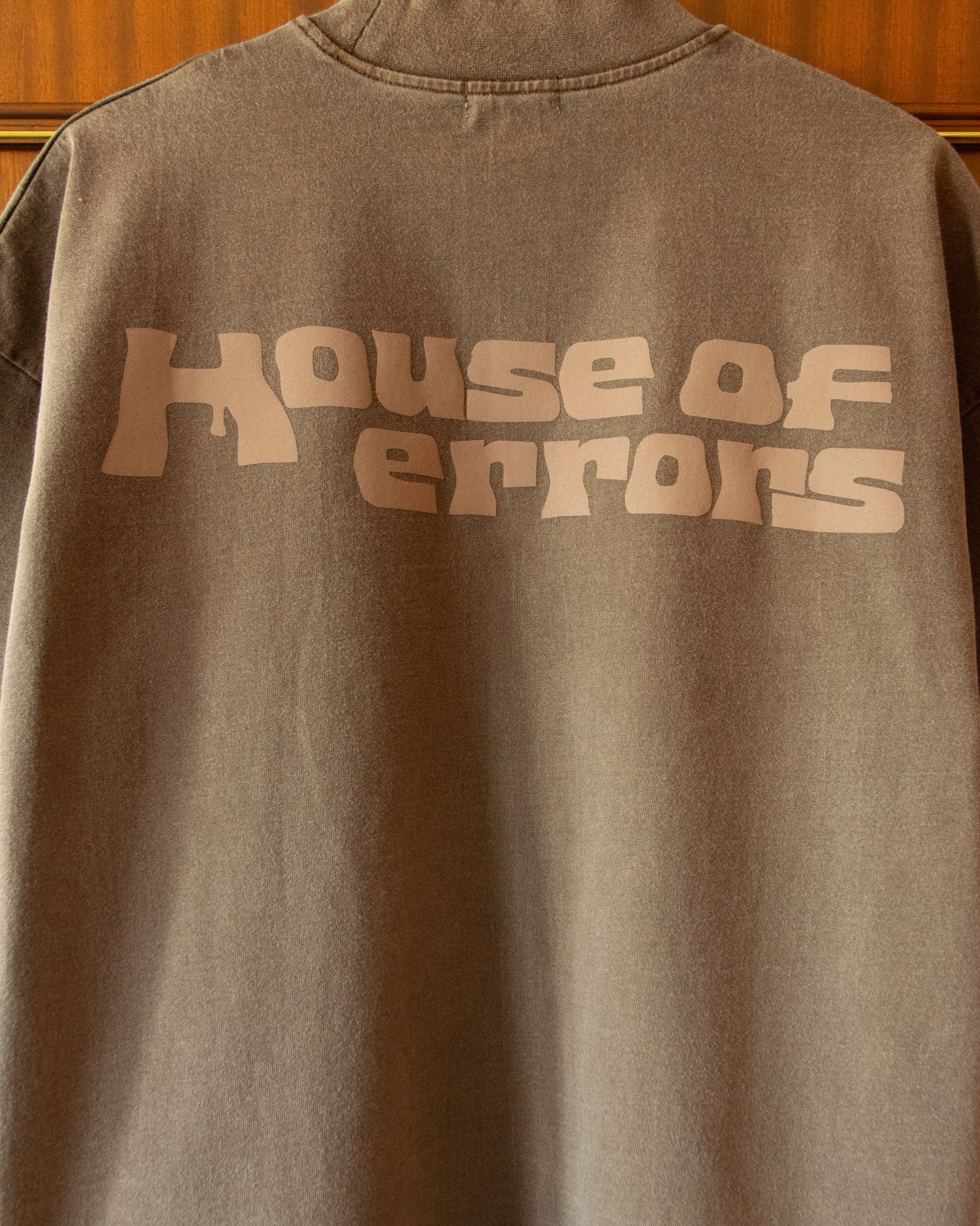 ALL-SEEING HEAVYWEIGHT TEE IN SILT