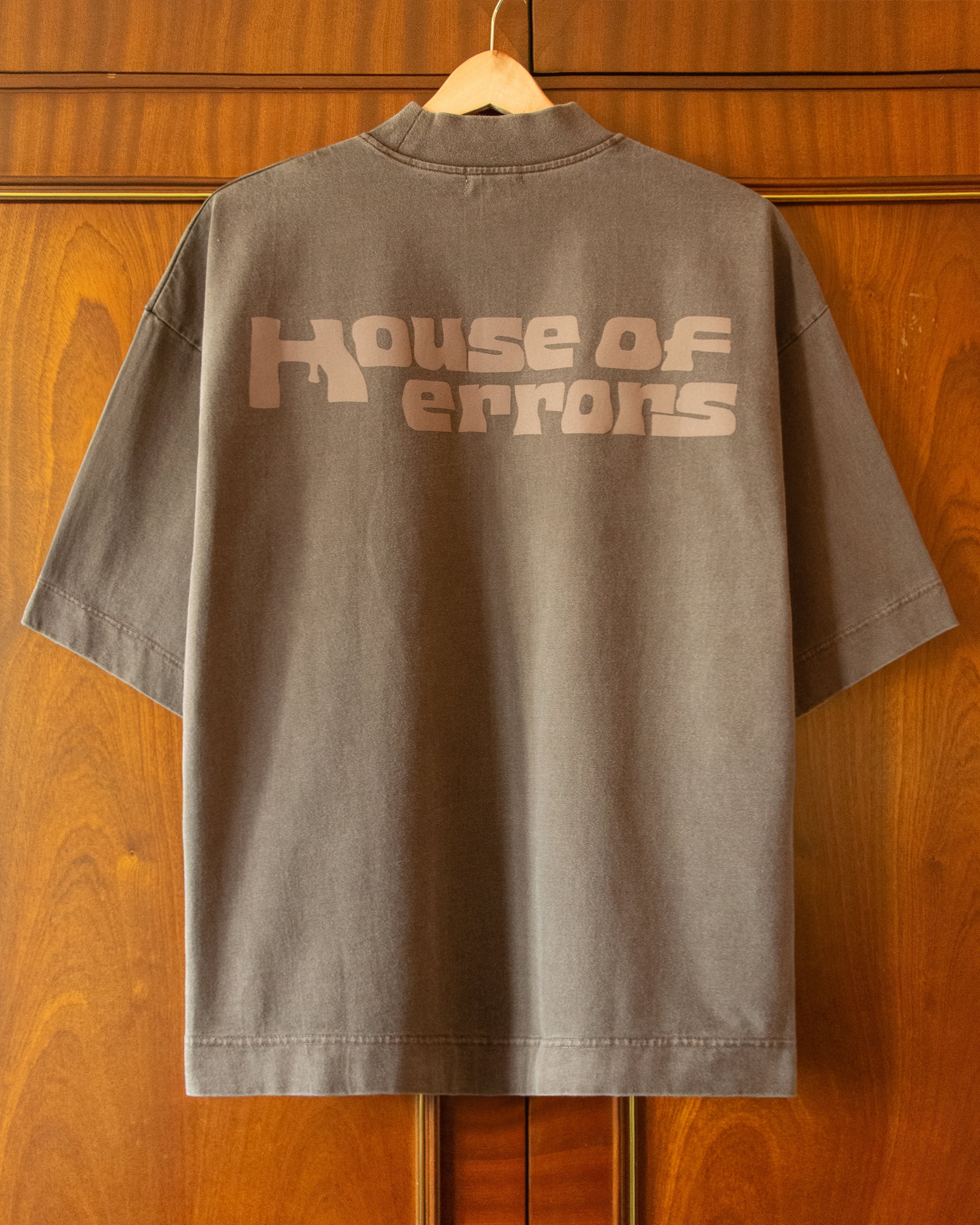 ALL-SEEING HEAVYWEIGHT TEE IN SILT