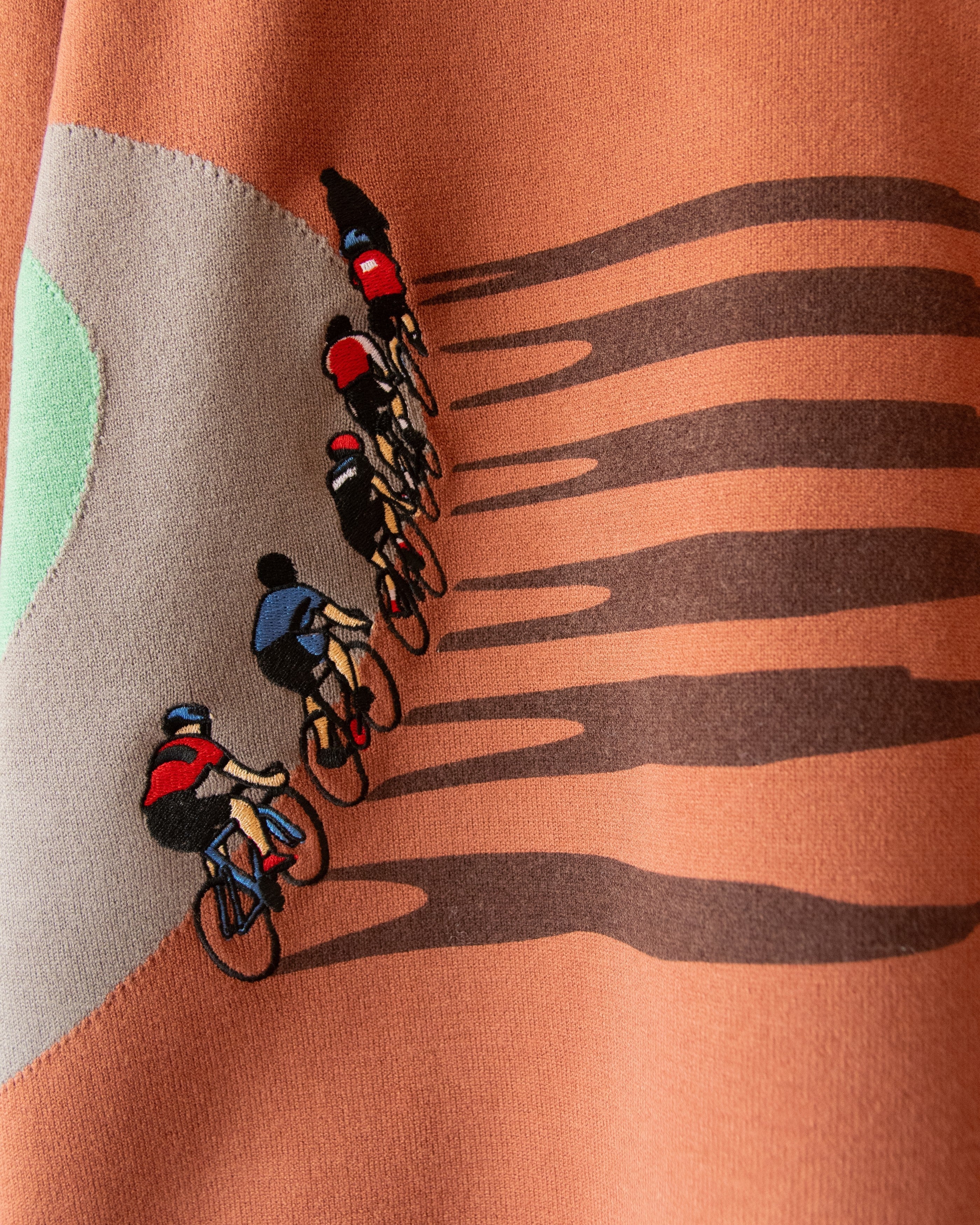 FINE KNIT CYCLING SWEATER