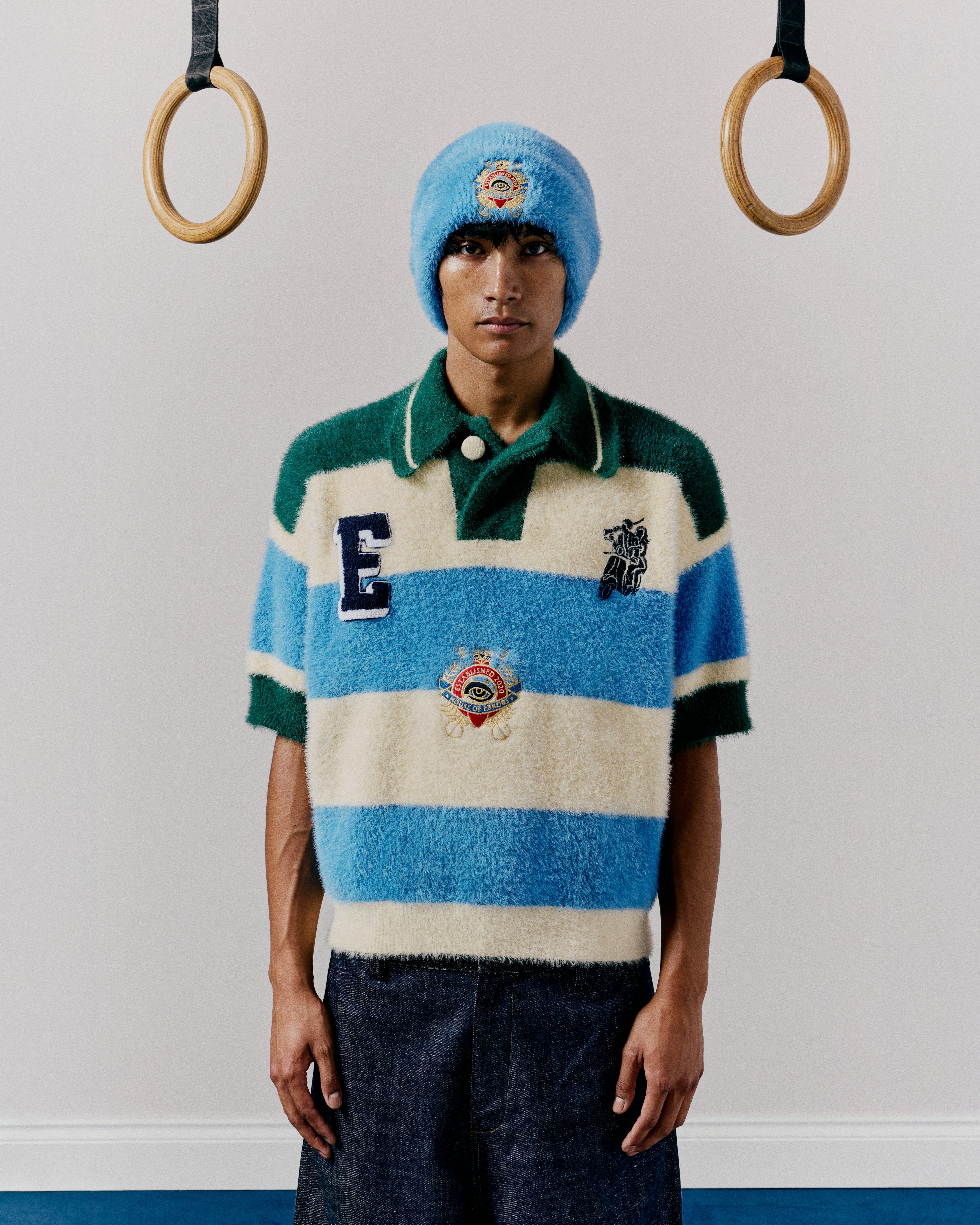 SHAGGY CROWN BEANIE IN BLUE