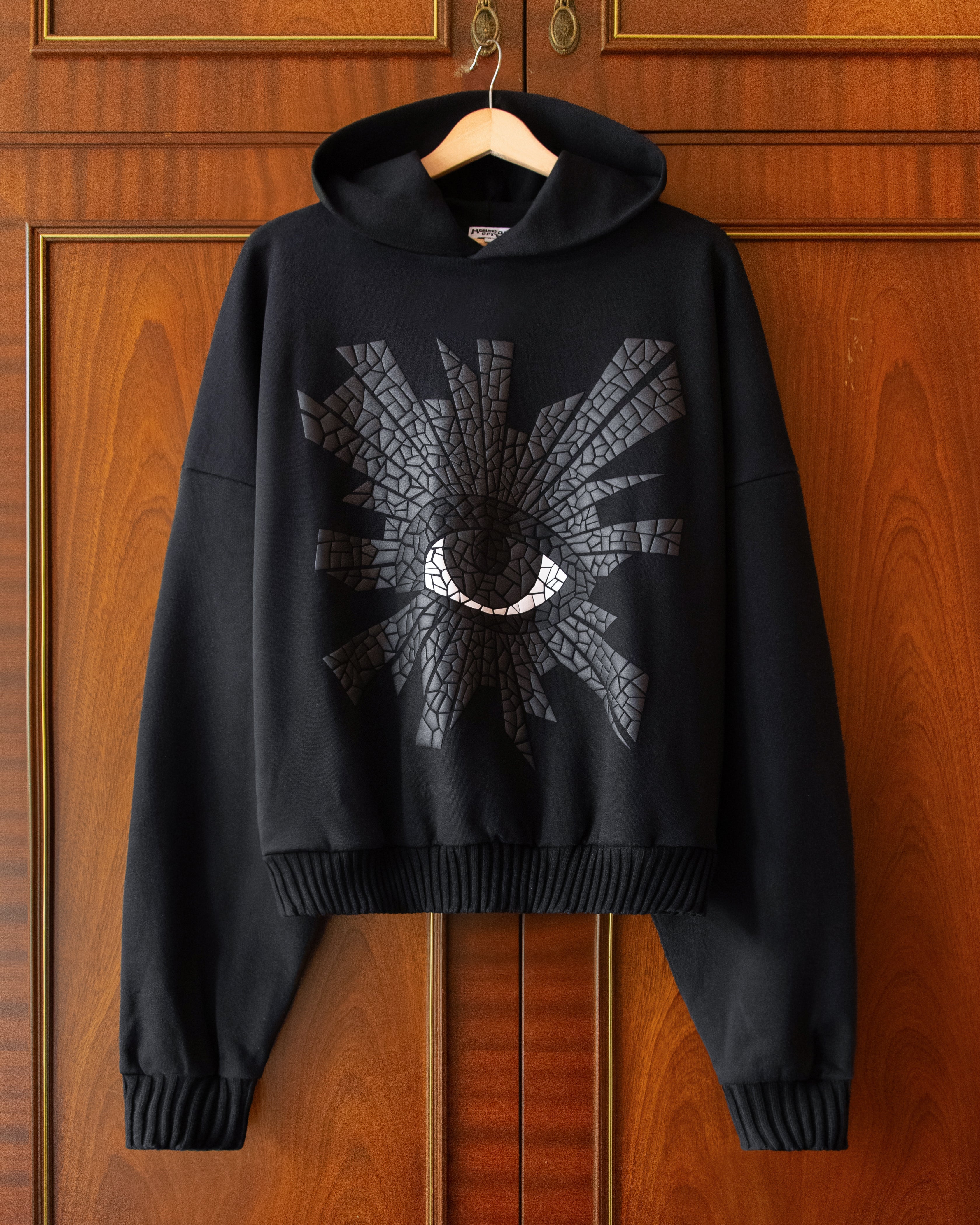 MOSAIC ALL-SEEING HOODIE IN BLACK
