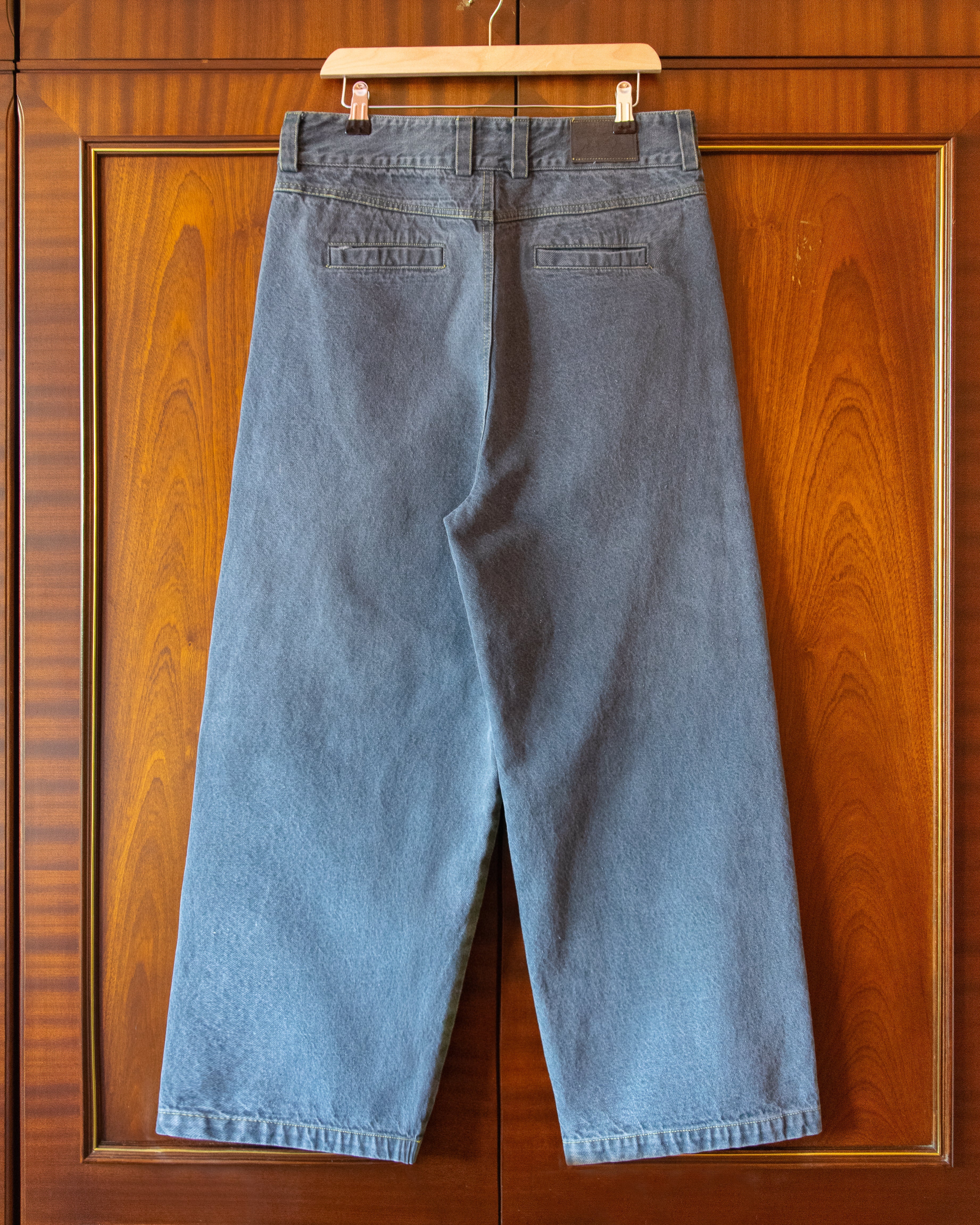 EYE PAD JEANS IN SABLE