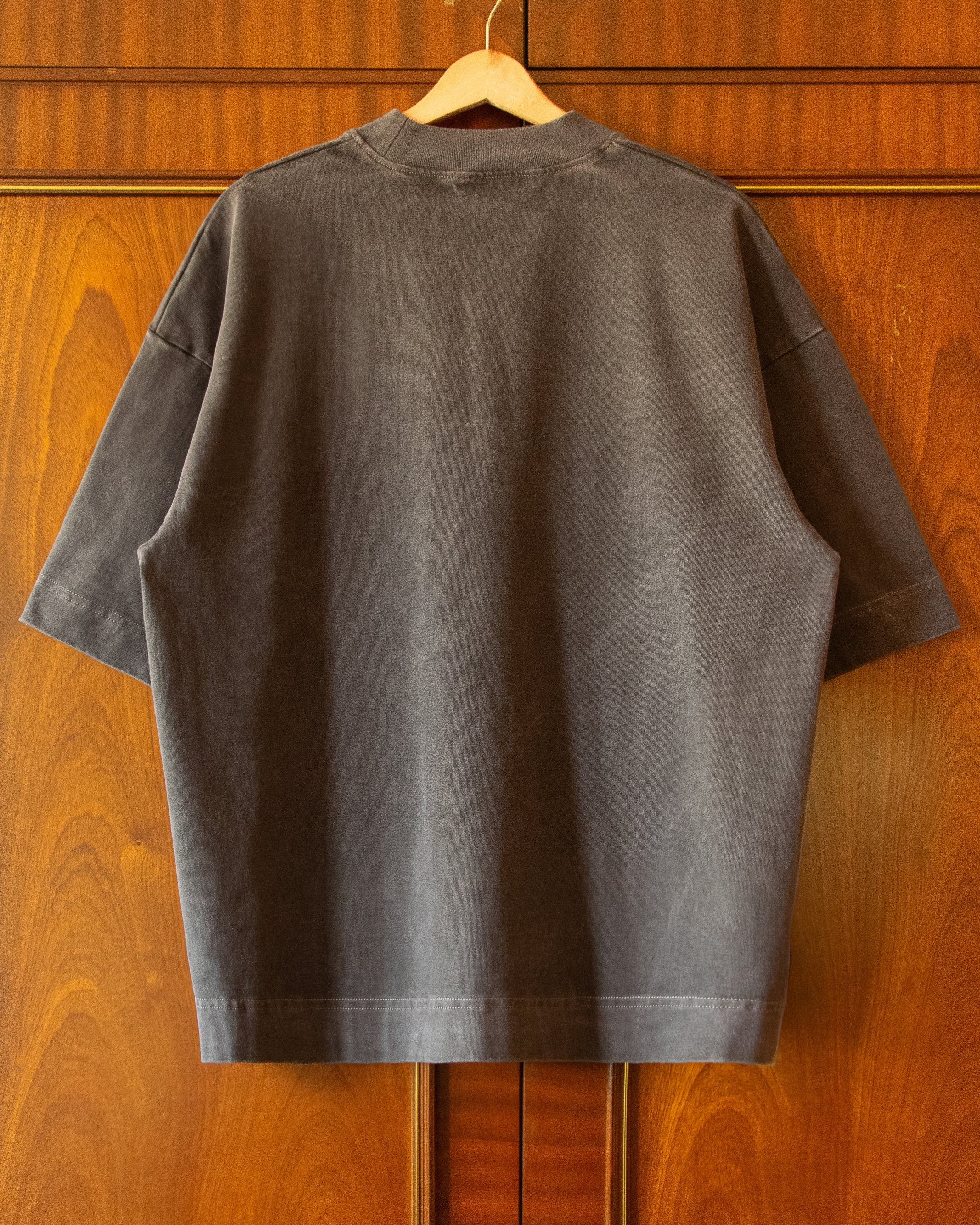 HOTEL ERRORS PATCH HEAVYWEIGHT TEE IN SABLE