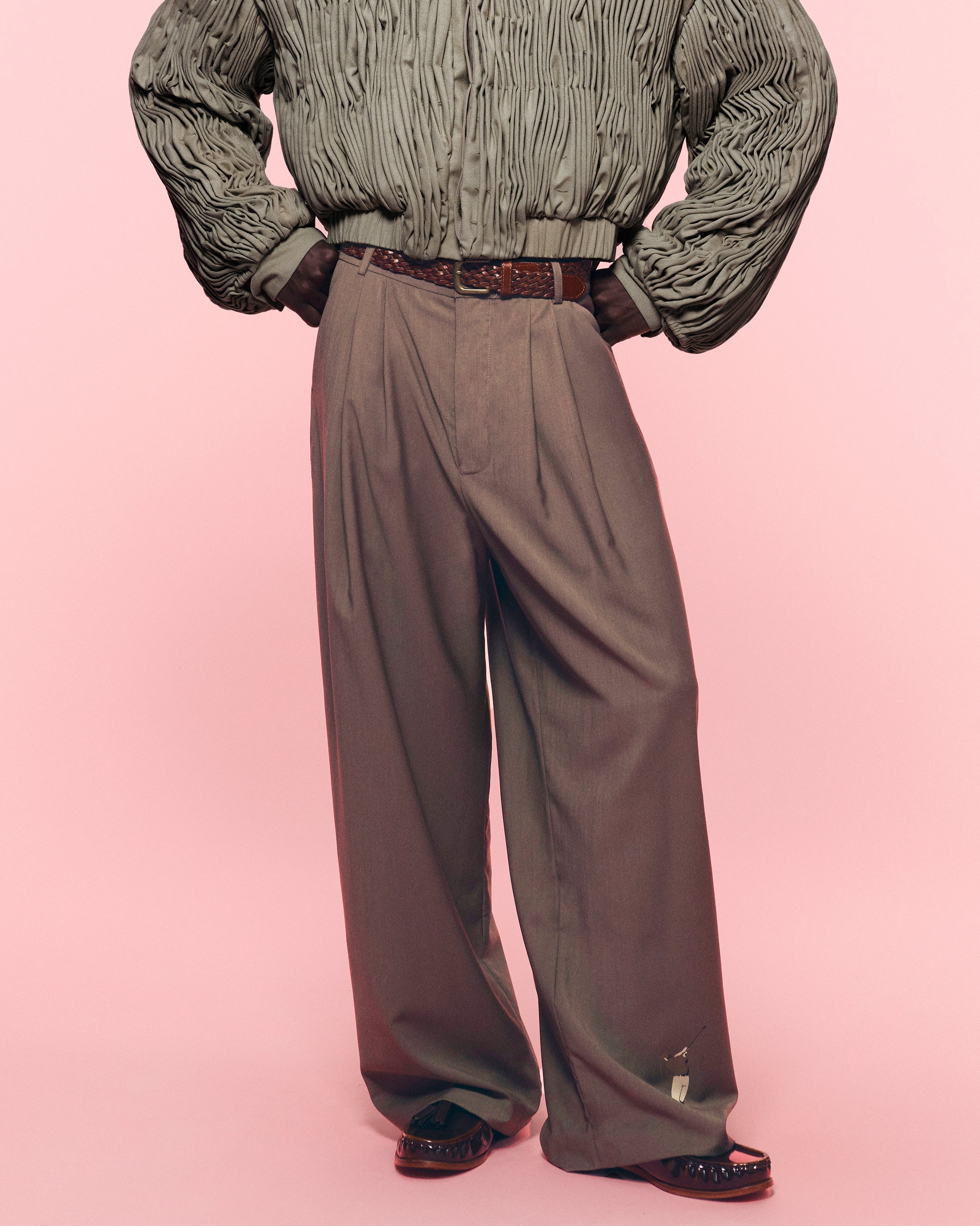 WOOL PLEATED GOLFER TROUSERS